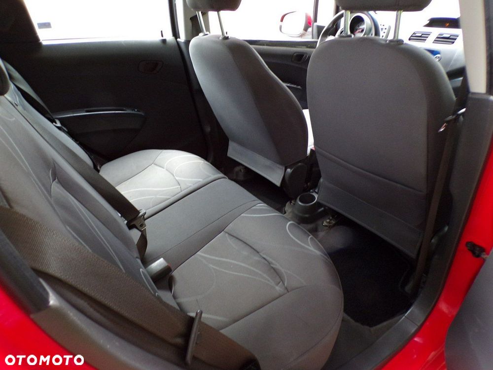 Chevrolet Spark - 30