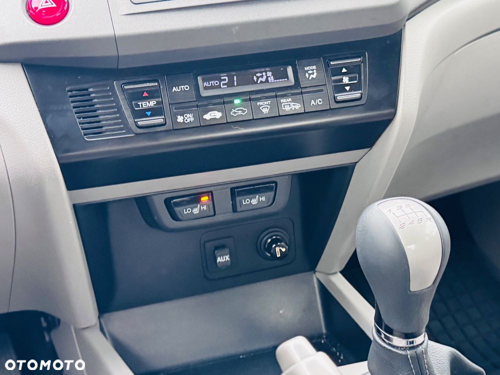 Honda Civic 1.8 Comfort - 31