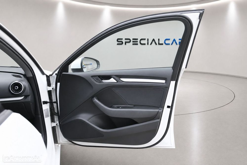 Audi A3 Sportback - 19