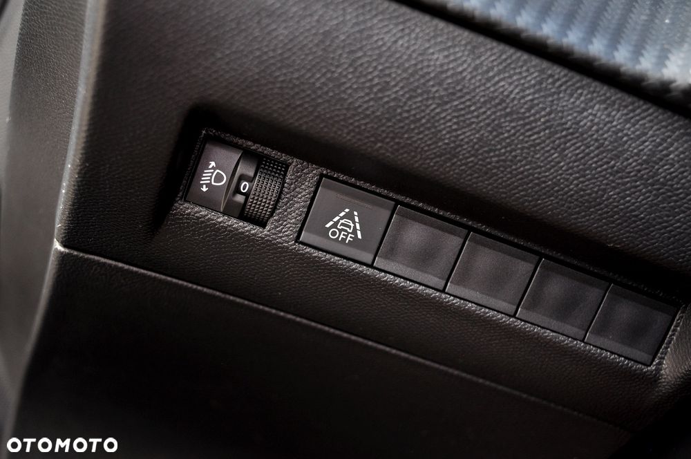 Peugeot 2008 BlueHDi 110 Allure Pack - 28