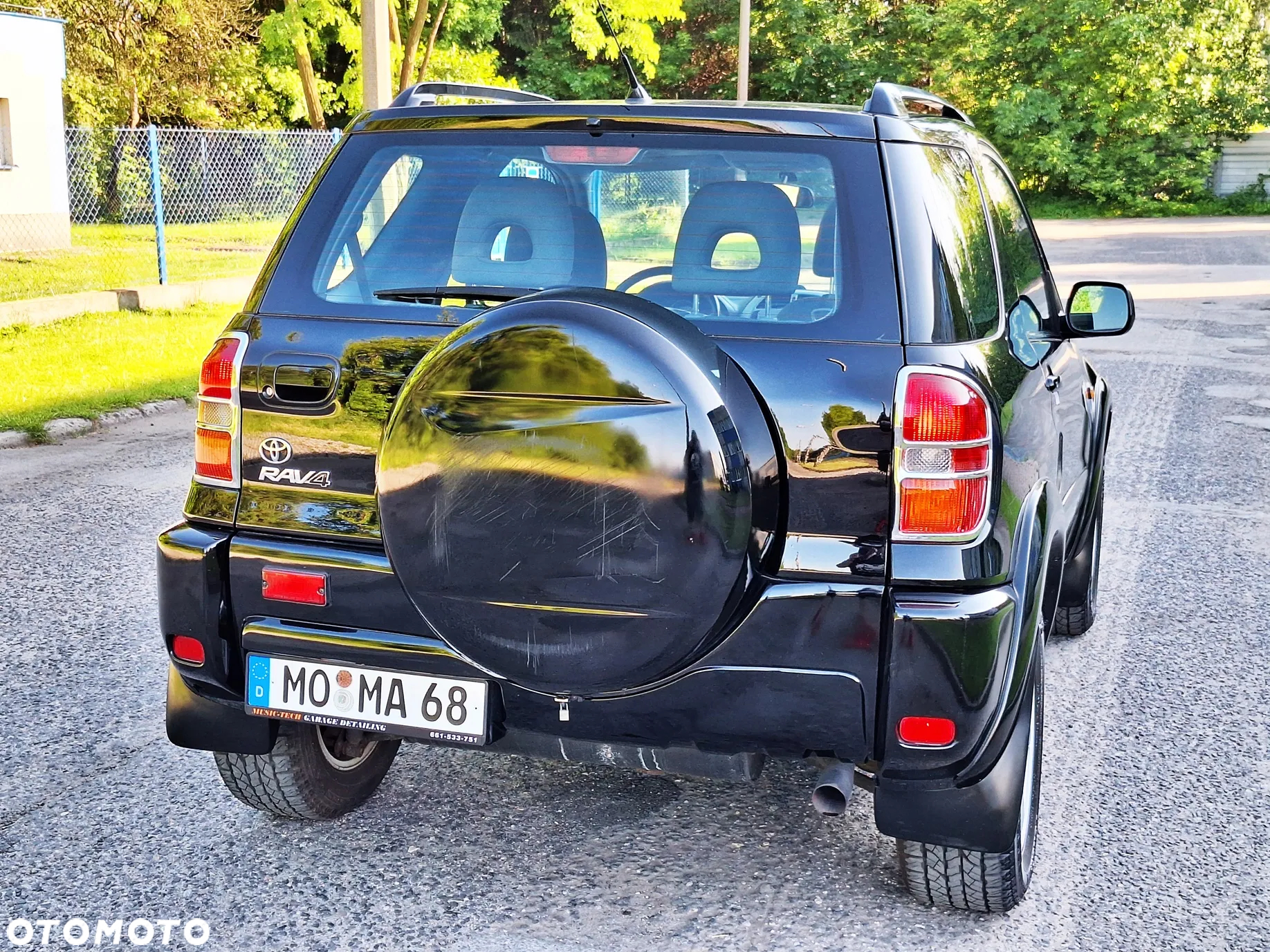 Toyota RAV4 - 18