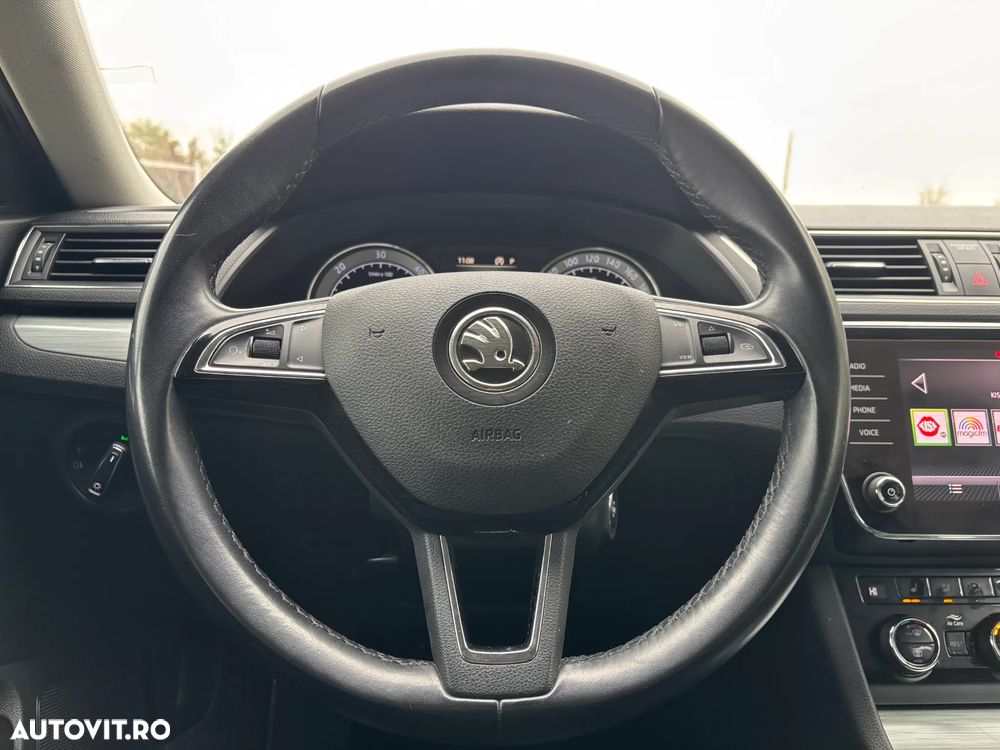 Skoda Superb 2.0 TDI DSG Style - 13