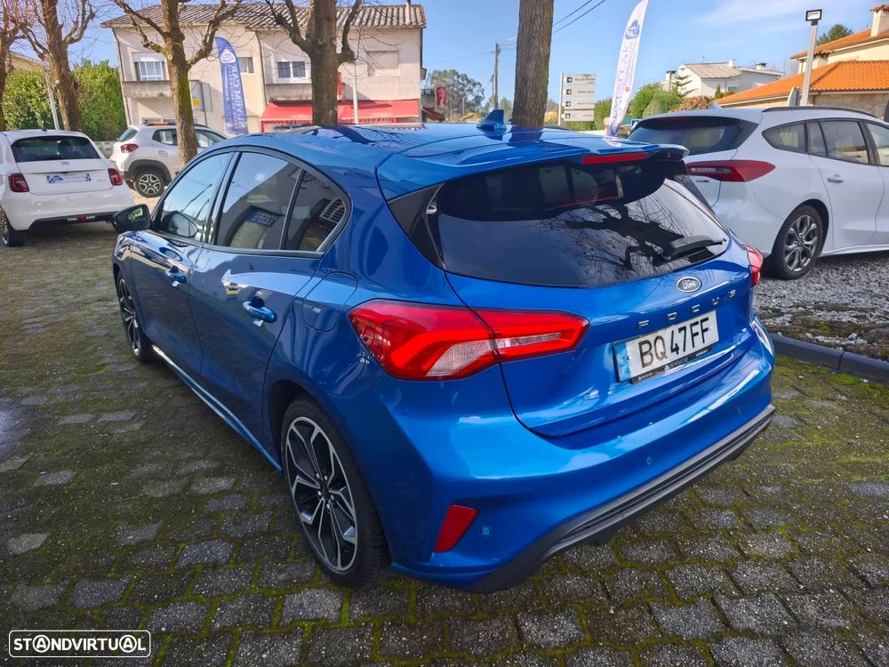 Ford Focus 1.0 EcoBoost S&S ST-LINE DESIGN - 5