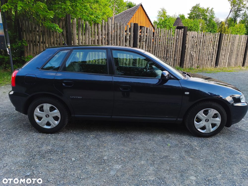 Audi A3 Sportback - 6