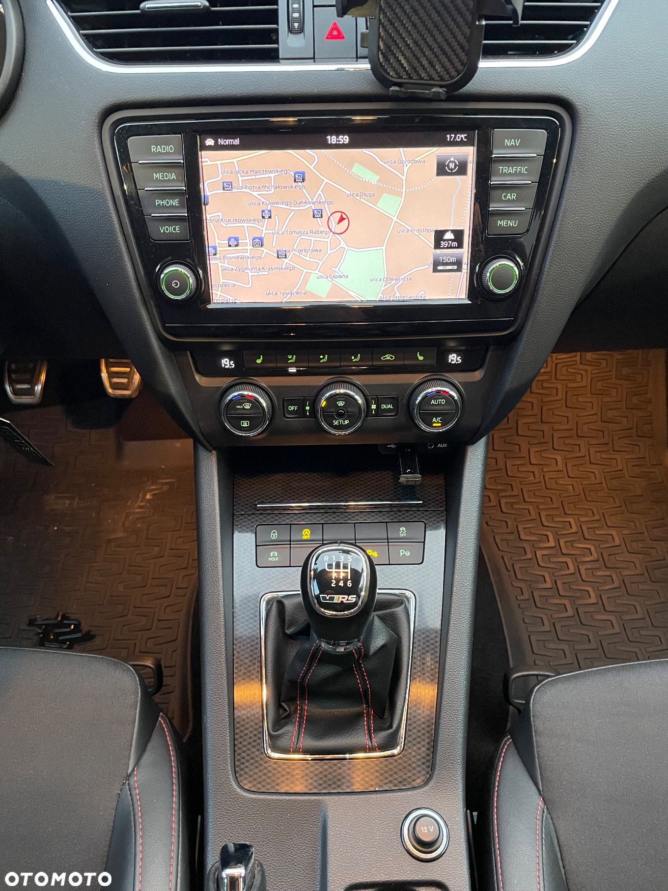 Skoda Octavia Combi 2.0 TDI RS - 21