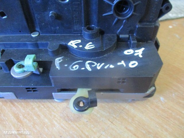 Fecho 51905686 FIAT GRANDE PUNTO 2007 FE 6 PINOS FIAT GRANDE PUNTO 2015 1.3JTD 84CV 5P PRETO F ESQ 6 PINOS - 2