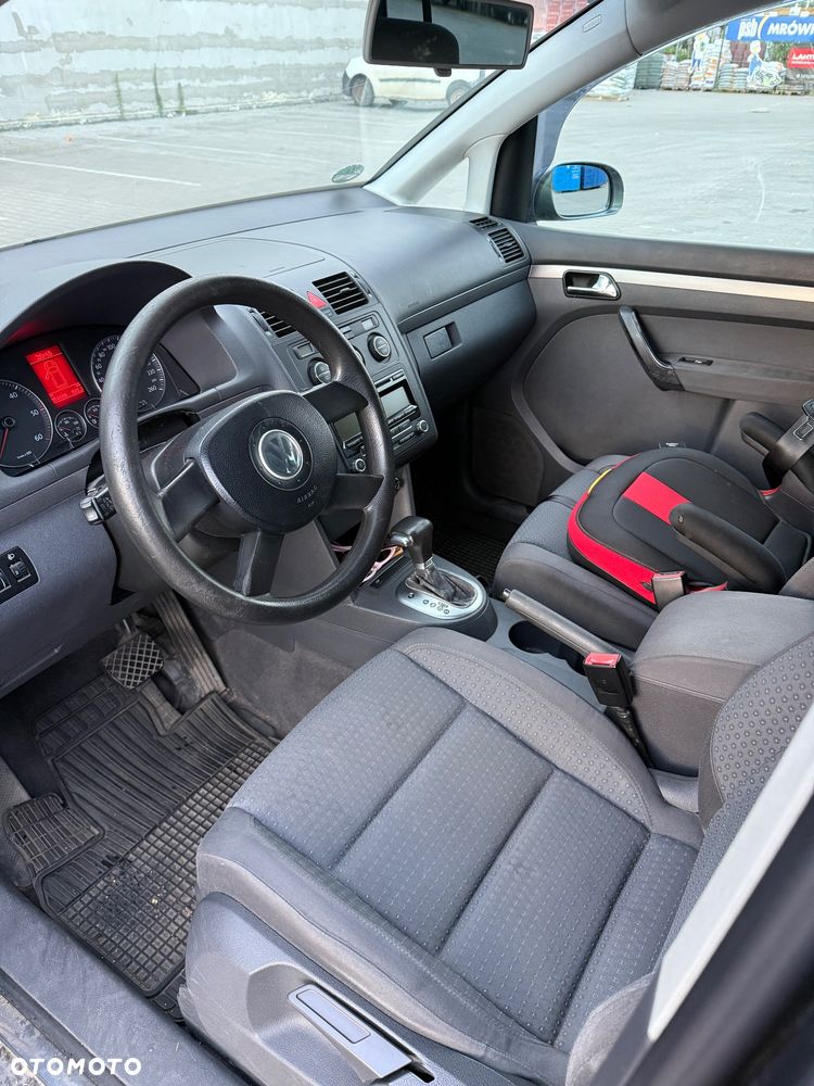 Volkswagen Touran 1.9 TDI Basis DSG - 7