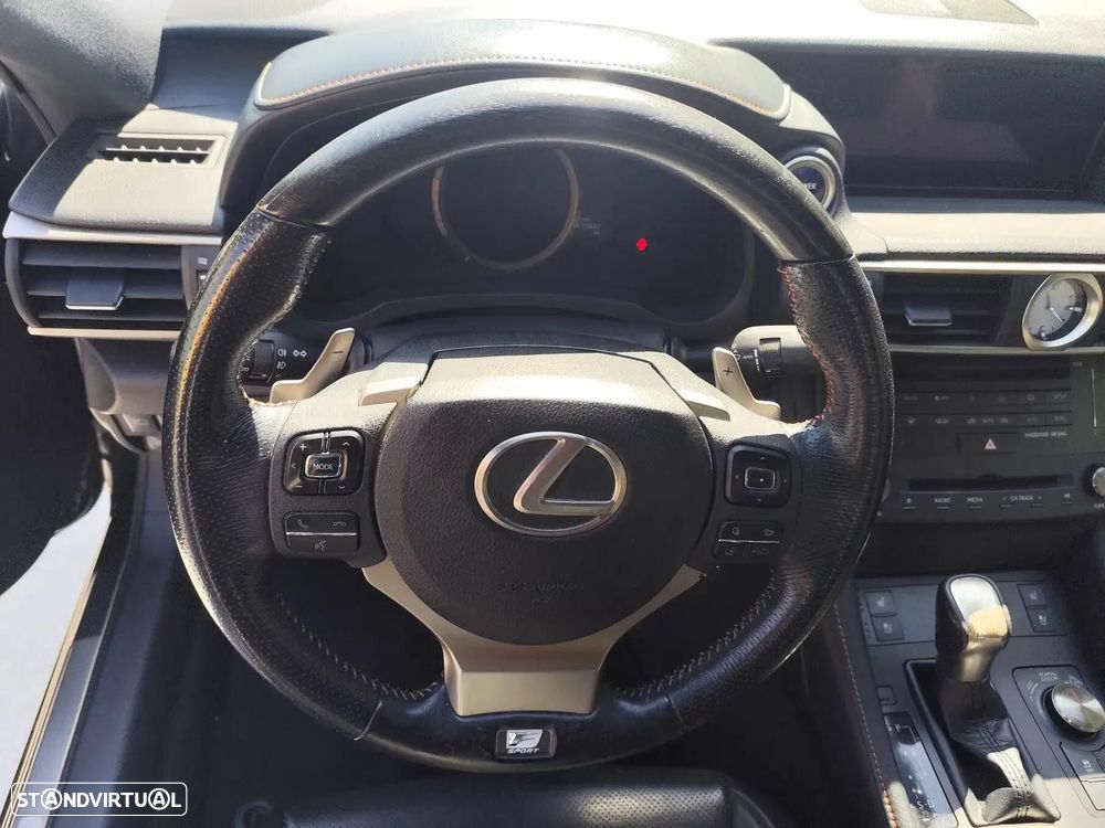 Lexus RC Black Edition — fotografia 23