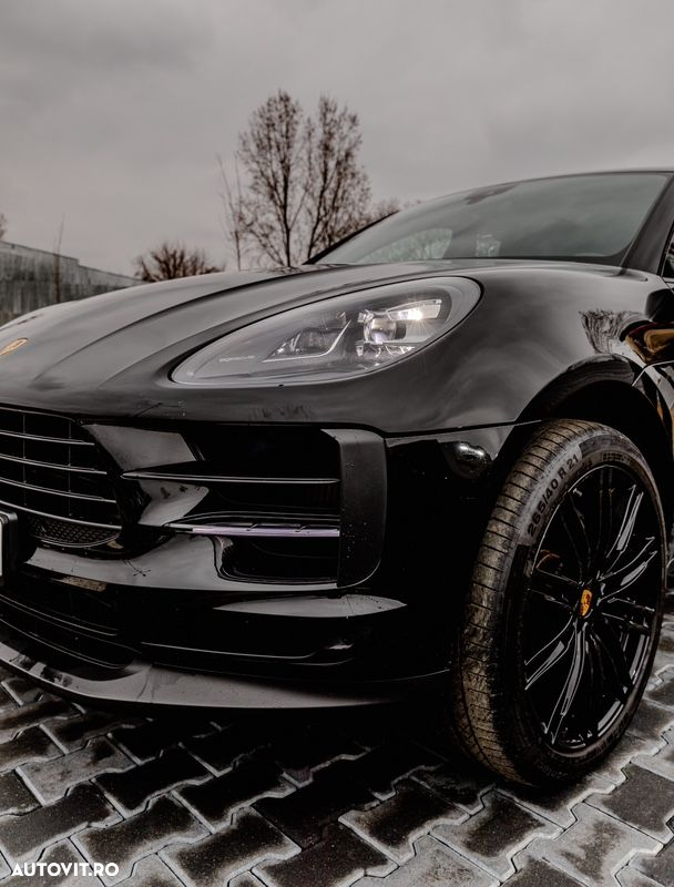 Porsche Macan - 2