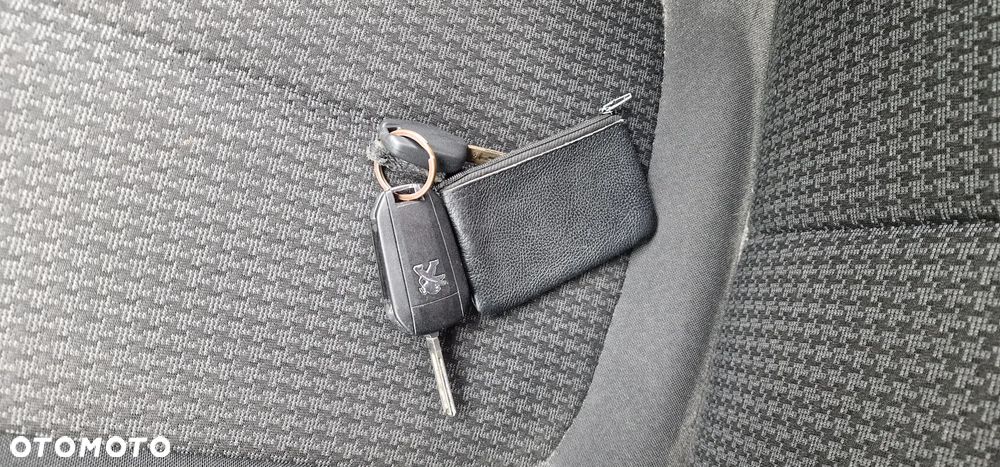 Peugeot 308 PureTech 130 GPF Stop & Start Style - 19