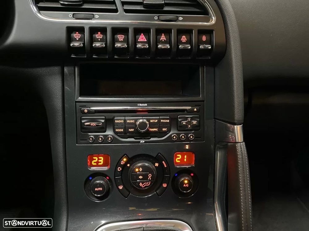 Peugeot 3008 1.6 HDi Allure - 12