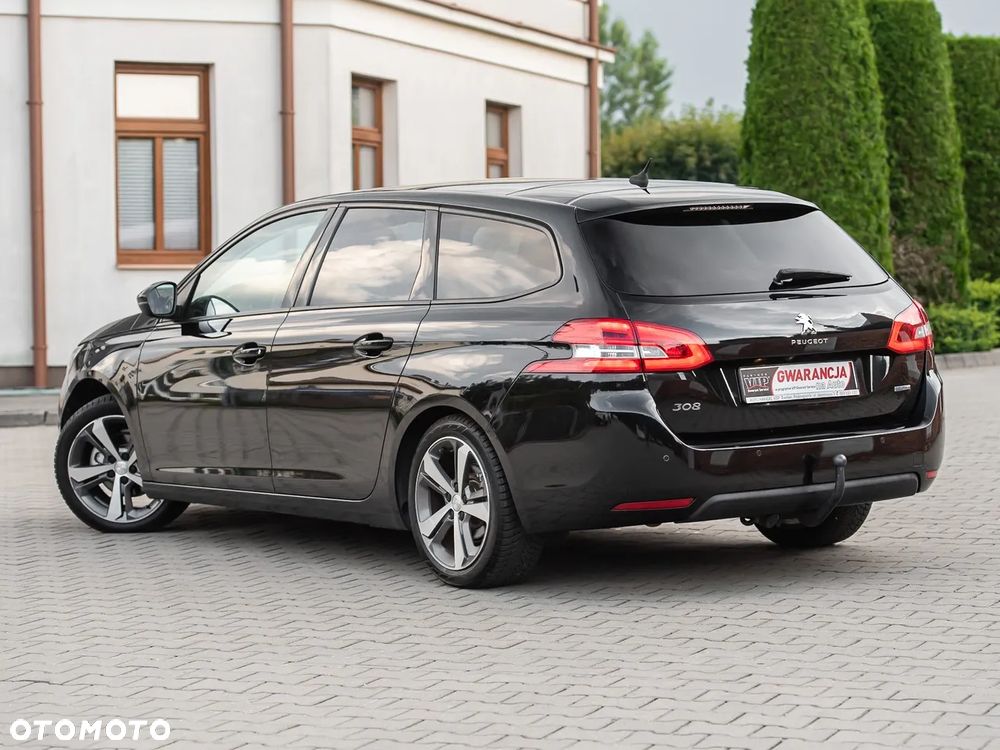 Peugeot 308 1.2 PureTech Allure S&S - 9