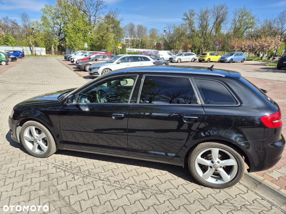 Audi A3 Sportback - 1