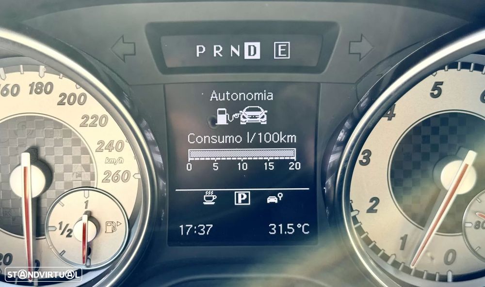 Mercedes-Benz SLK 200 (BlueEFFICIENCY) 7G-TRONIC - 51