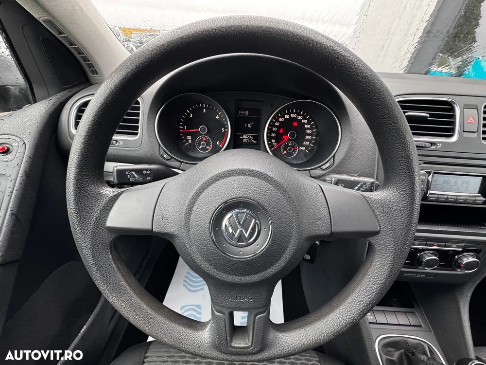Volkswagen Golf 2.0 TDI DPF Trendline - 21