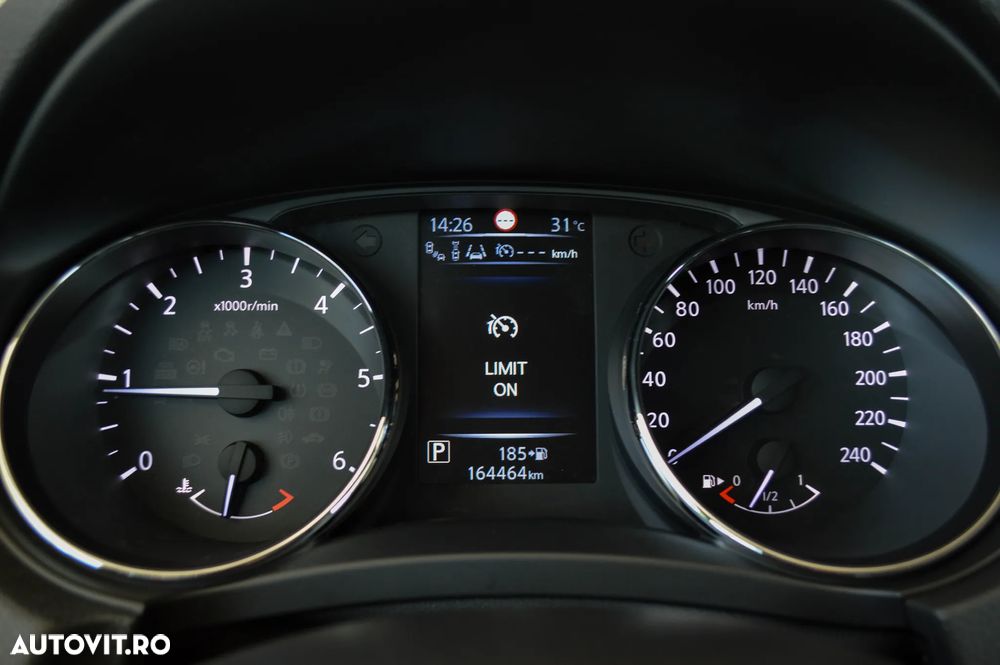 Nissan Qashqai 1.6 DCI Xtronic TEKNA - 22