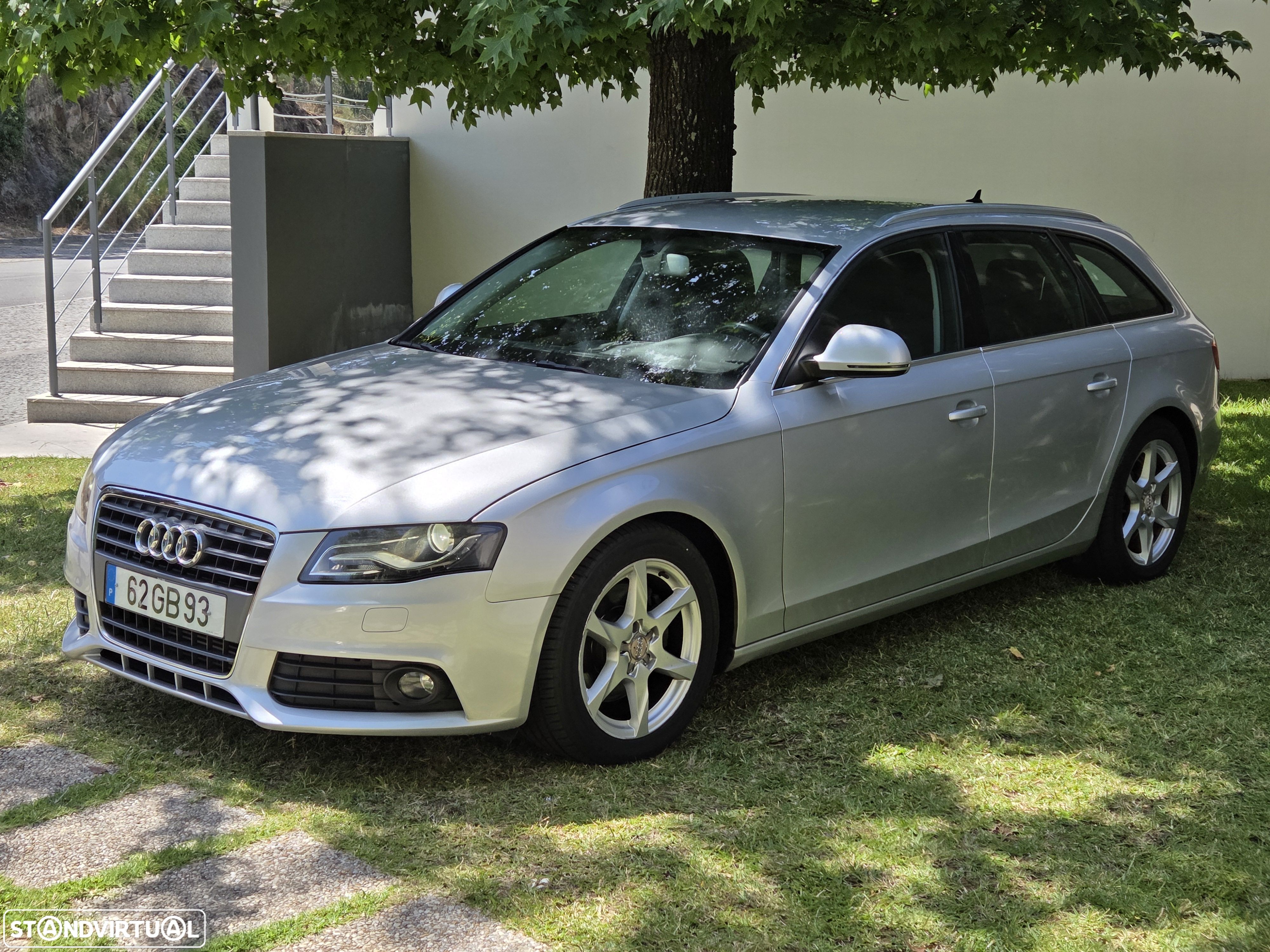 Audi A4 Avant 2.0 TDI Business Line Plus - 1