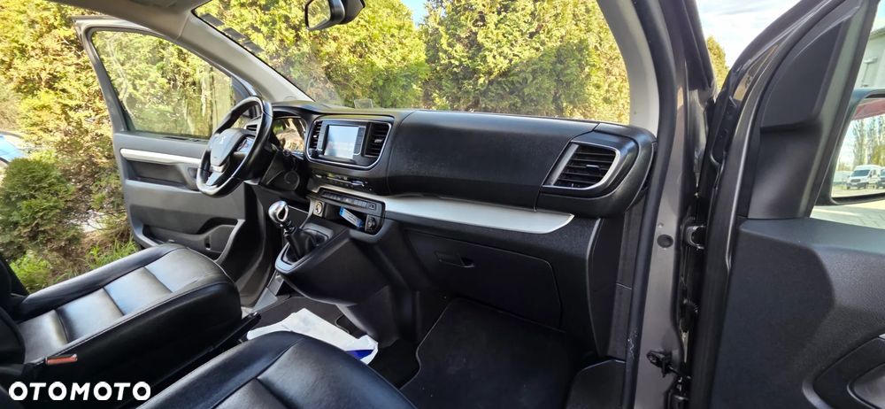 Peugeot Traveller L2 2.0 Business VIP - 41