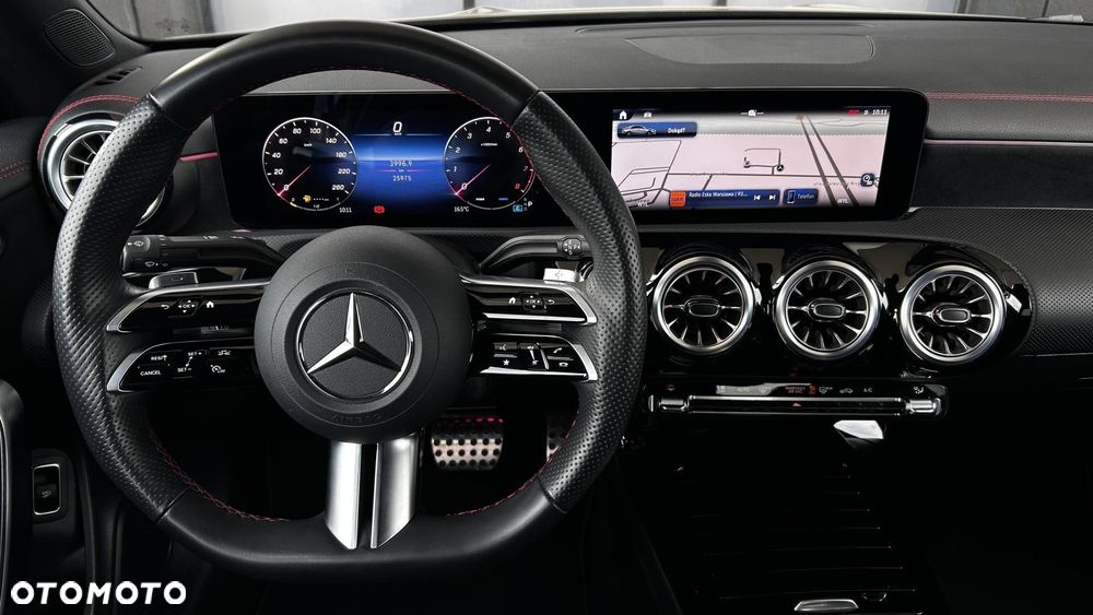 Mercedes-Benz CLA 180 AMG Line 7G-DCT - 14