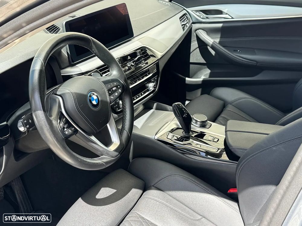 BMW 530 e - 7