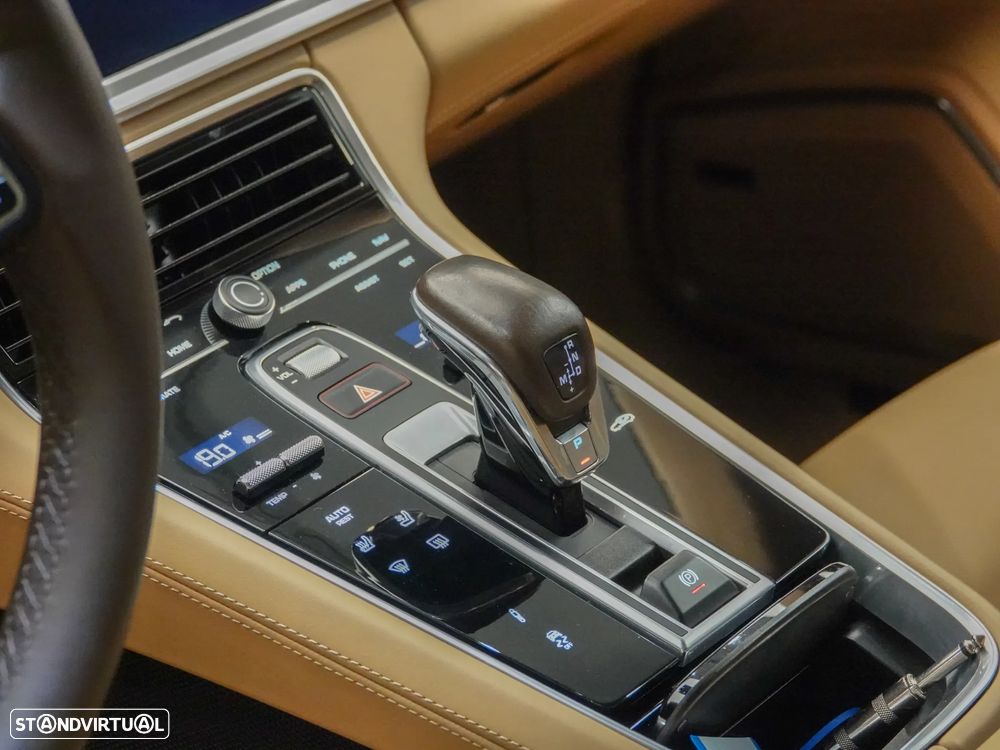Porsche Panamera Sport Turismo Turbo - 21