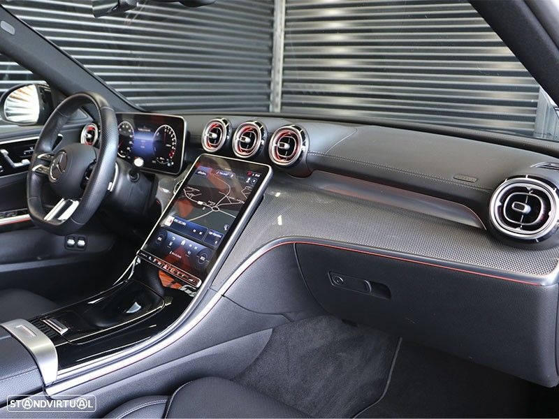 Mercedes-Benz C 300 e AMG Line — fotografia 8
