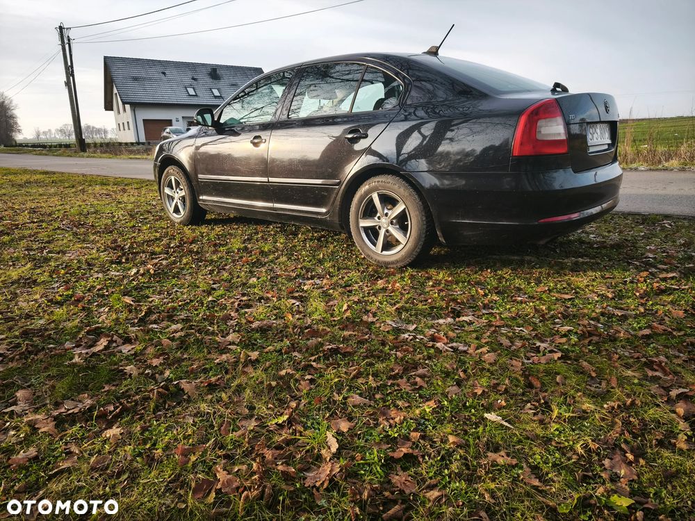 Skoda Octavia 2.0 TDI DPF Elegance DSG - 5