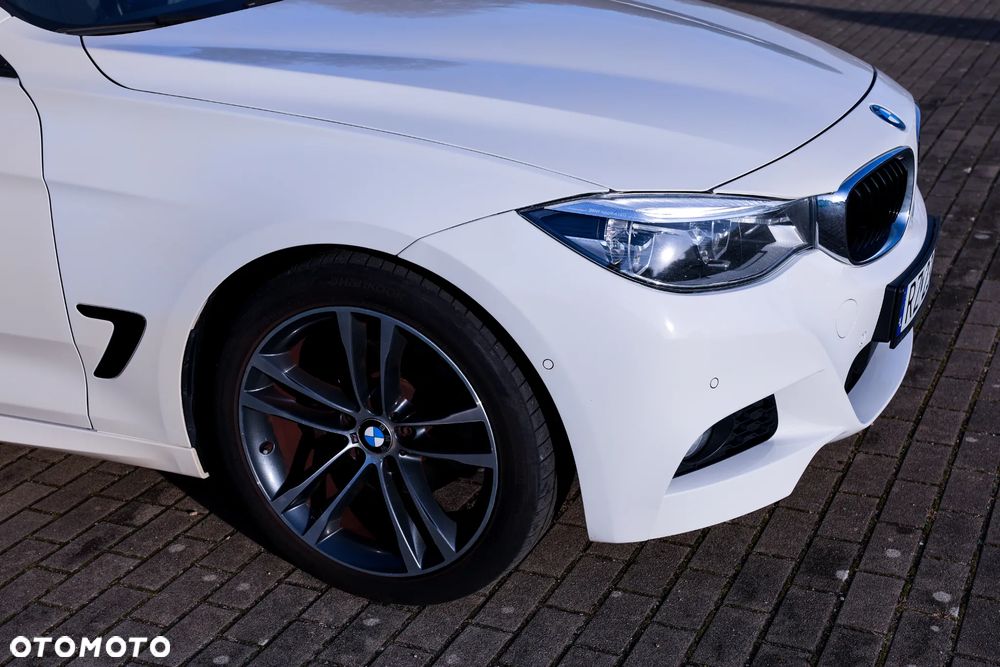 BMW Seria 3 320d M Sport - 5