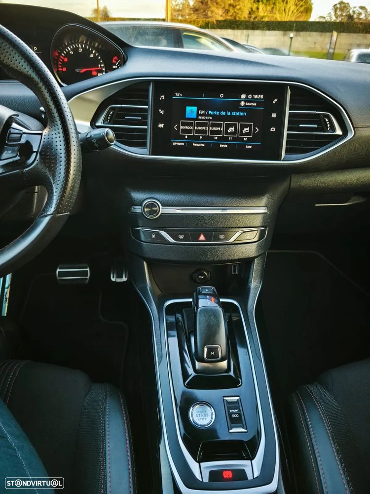 Peugeot 308 SW 1.5 BlueHDi Allure EAT8 - 11