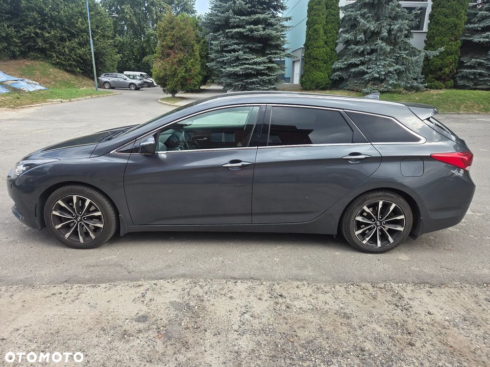 Hyundai i40 1.7 CRDi Comfort DCT - 1