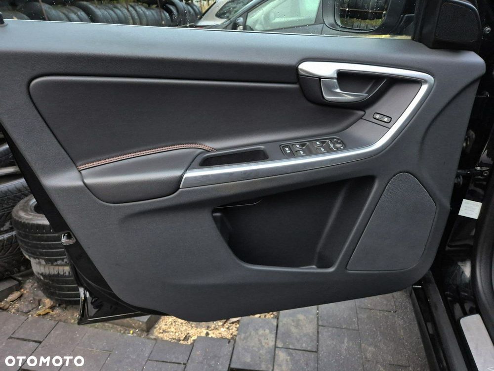 Volvo XC 60 D3 Ocean Race - 14