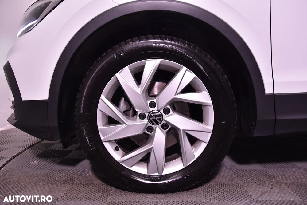 Volkswagen Tiguan - 14