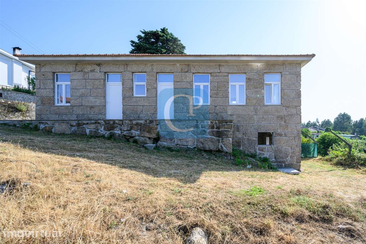 Moradia V5 remodelada em Soalhães, Marco de Canaveses - Grande imagem: 4/29