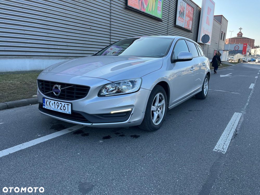Volvo V60 D3 Geartronic Momentum - 6