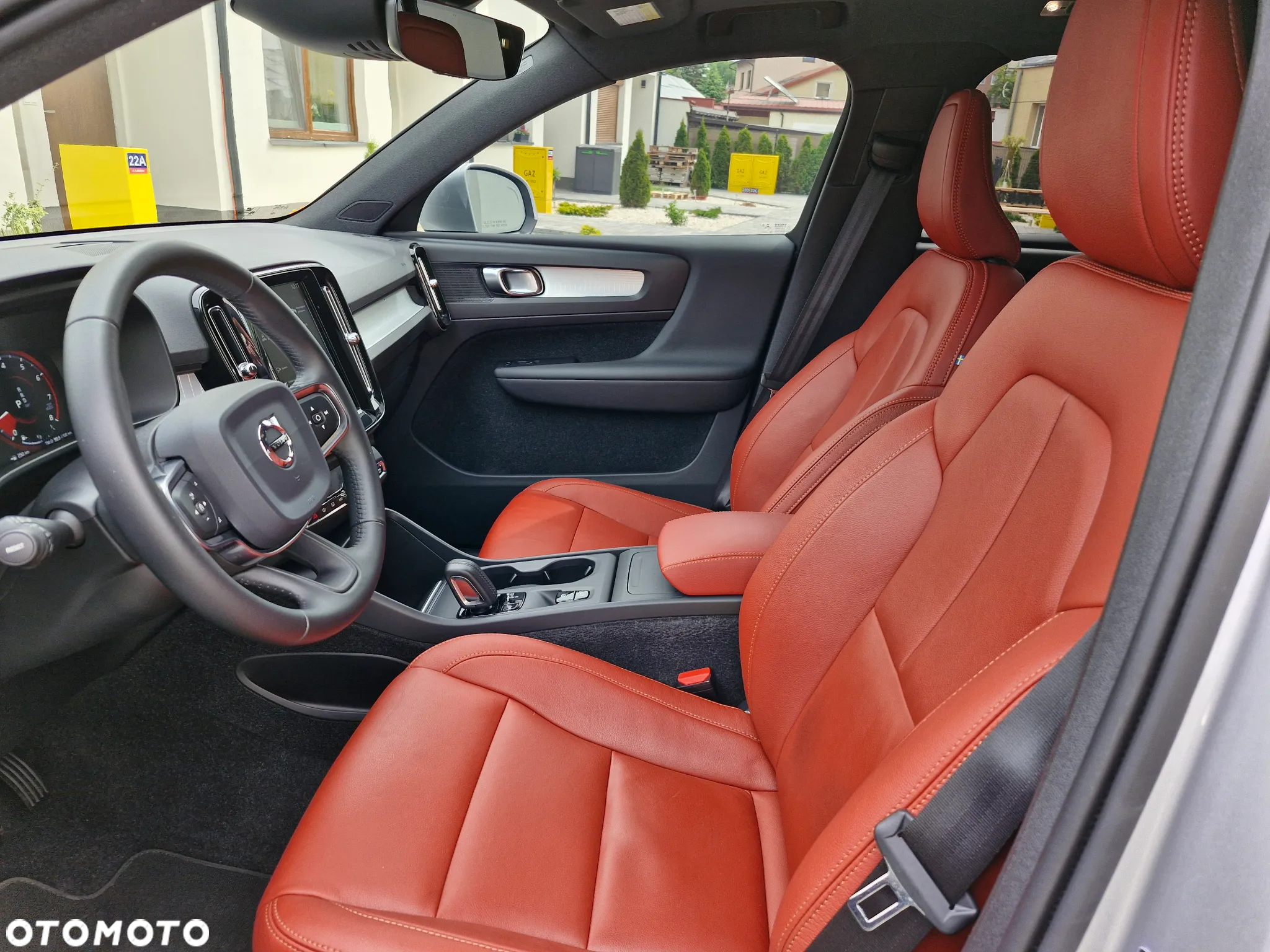 Volvo XC 40 T5 AWD Momentum Pro - 34