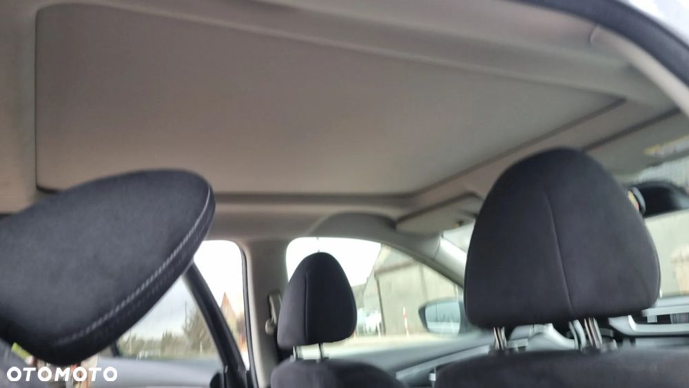 Nissan X-Trail 1.6 DCi N-Connecta 2WD 7os - 26