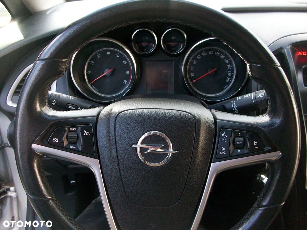 Opel Astra 1.4 Turbo Innovation - 19