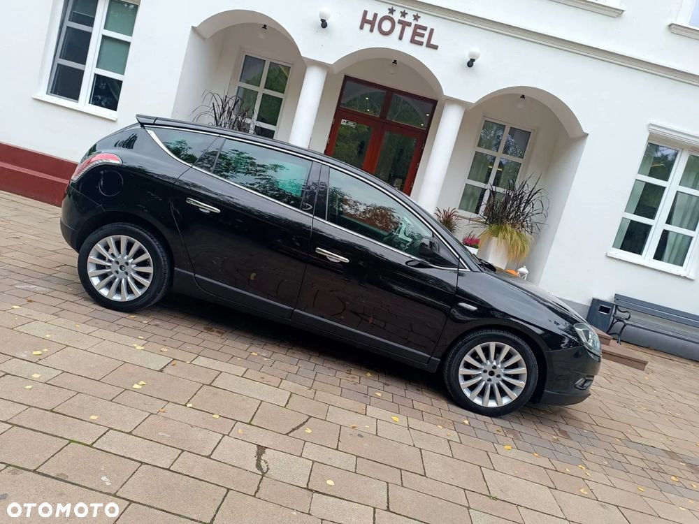 Lancia Delta 1.4 TurboJet 16v Gold - 16
