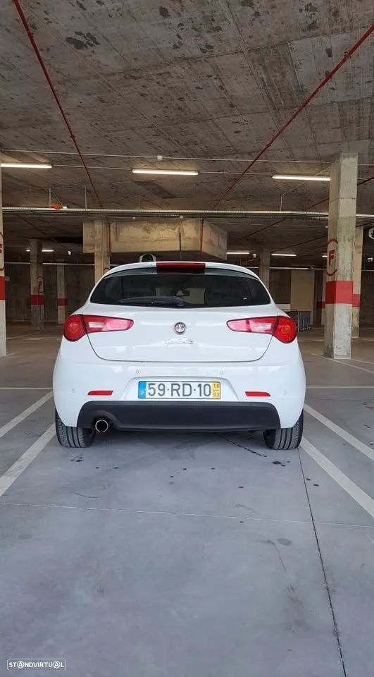 Alfa Romeo Giulietta 1.6 JTDm - 2