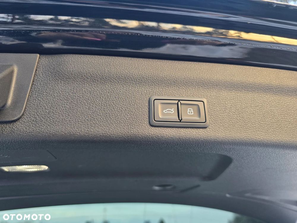 Audi A6 Avant 40 TDI quattro S tronic design - 26