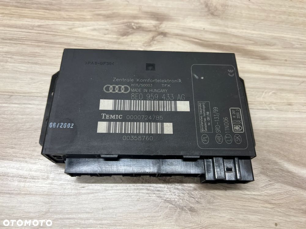 Moduł komfortu audi a4 8E0959433AG