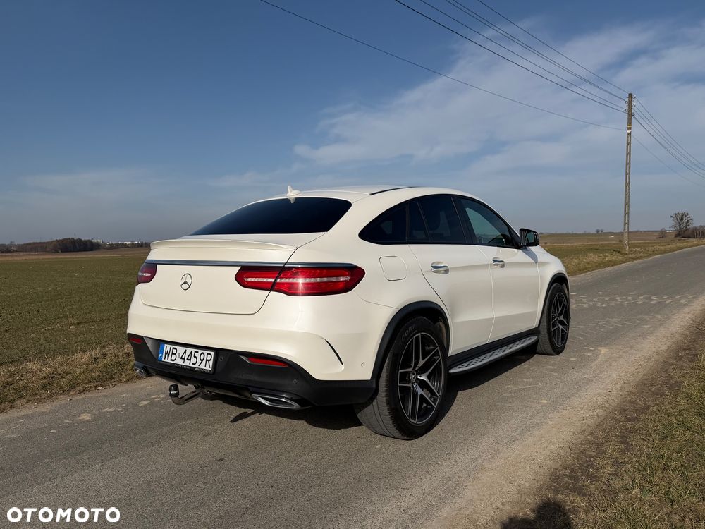 Mercedes-Benz GLE - 28