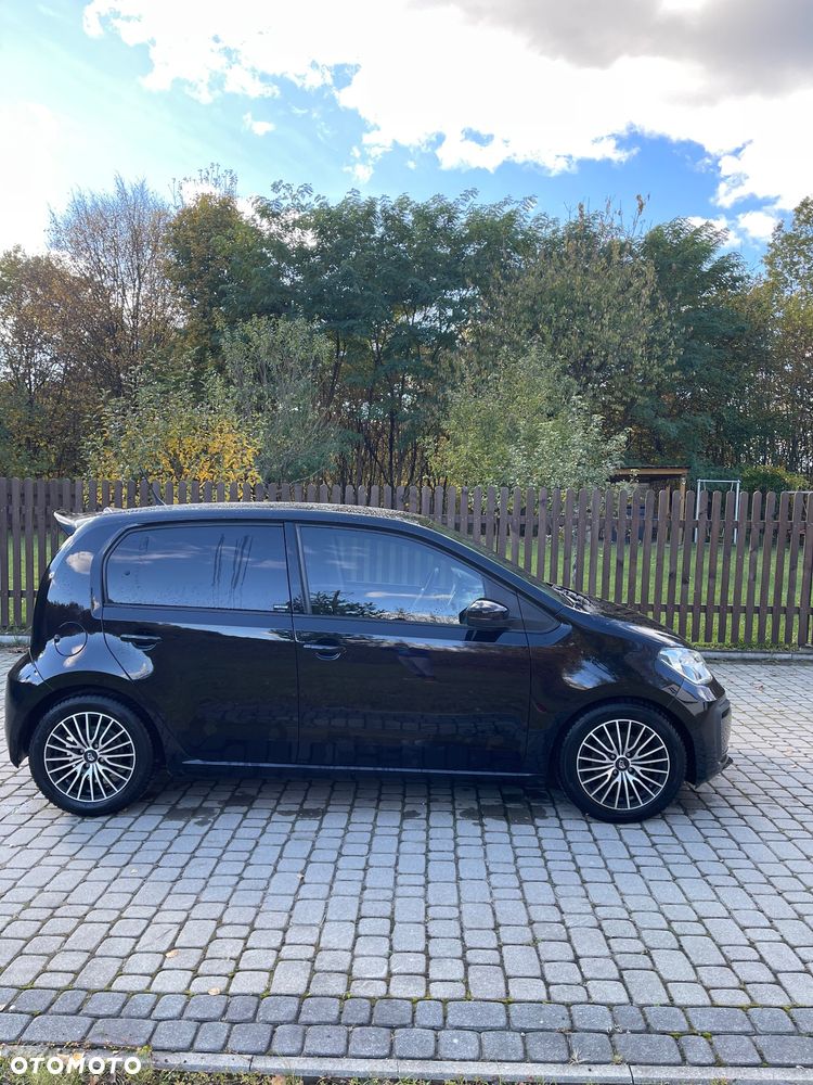 Volkswagen up! Active - 9
