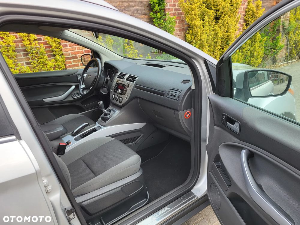 Ford Kuga - 9