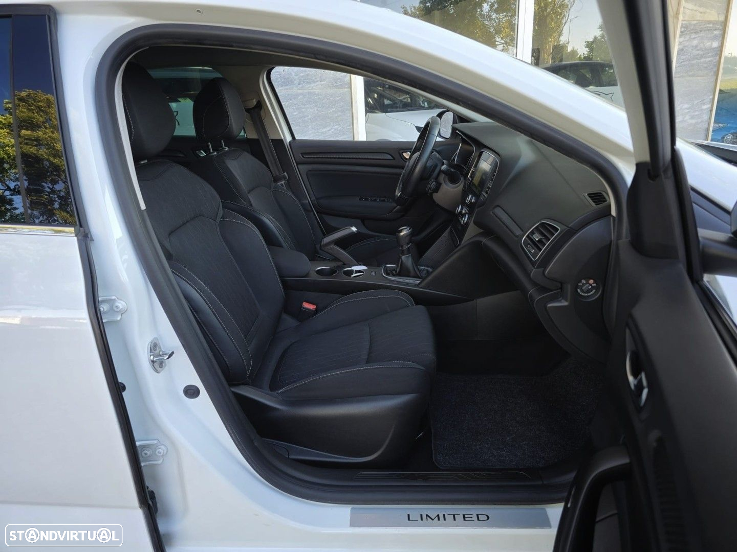 Renault Mégane Sport Tourer 1.3 TCe Limited - 8