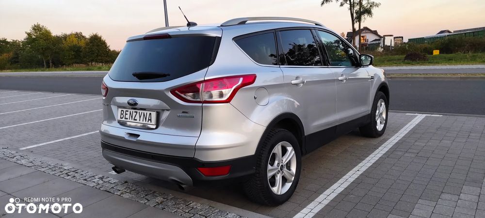 Ford Kuga - 10