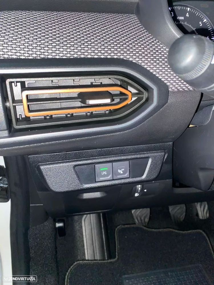 Dacia Sandero 1.0 ECO-G Stepway Expression Bi-Fuel - 30