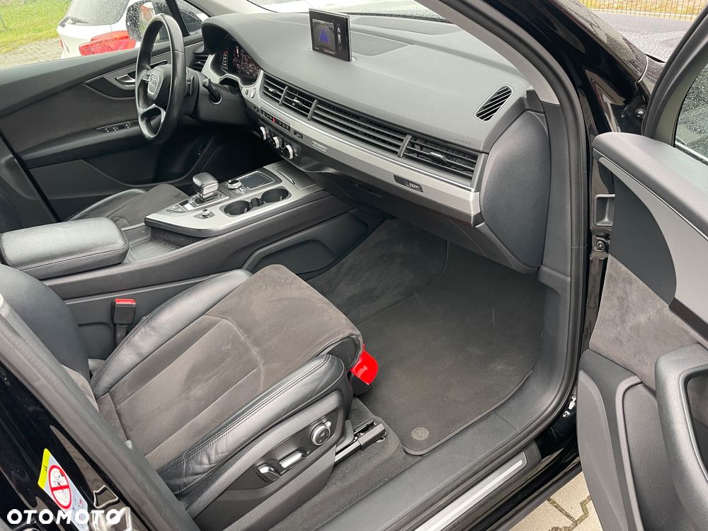 Audi Q7 - 7