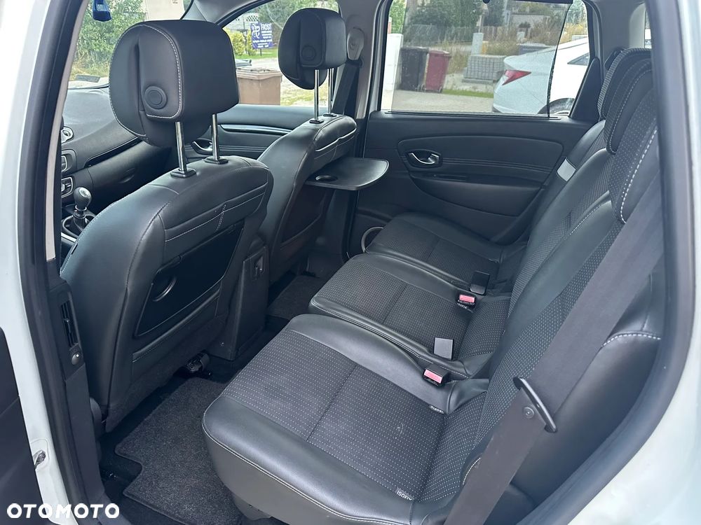Renault Scenic 1.4 16V TCE Expression - 26