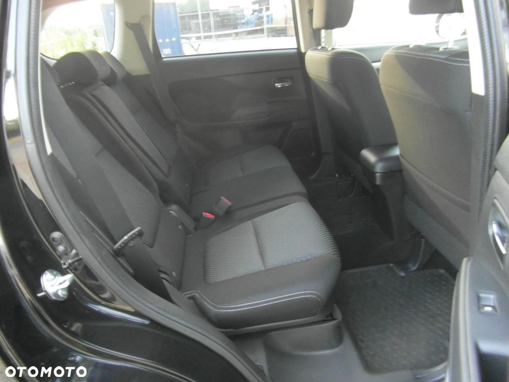 Mitsubishi Outlander 2.0 2WD Diamant Edition - 30
